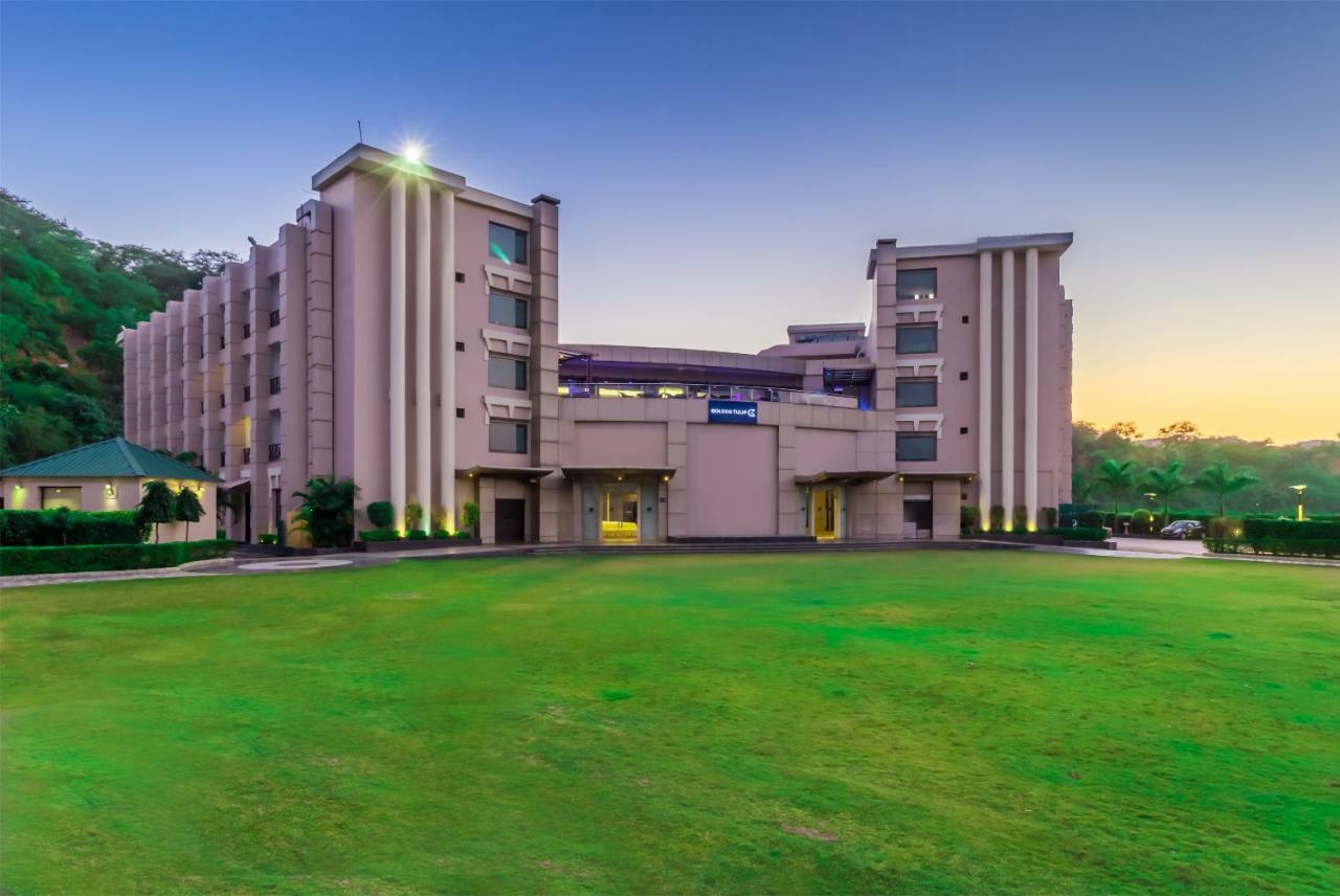 Golden Tulip Chandigarh, Panchkula Exterior photo