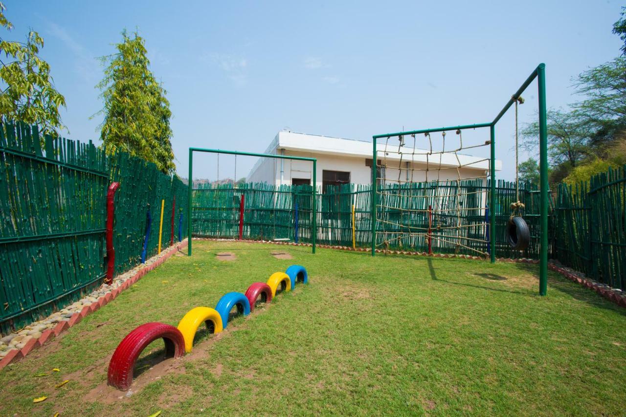 Golden Tulip Chandigarh, Panchkula Exterior photo